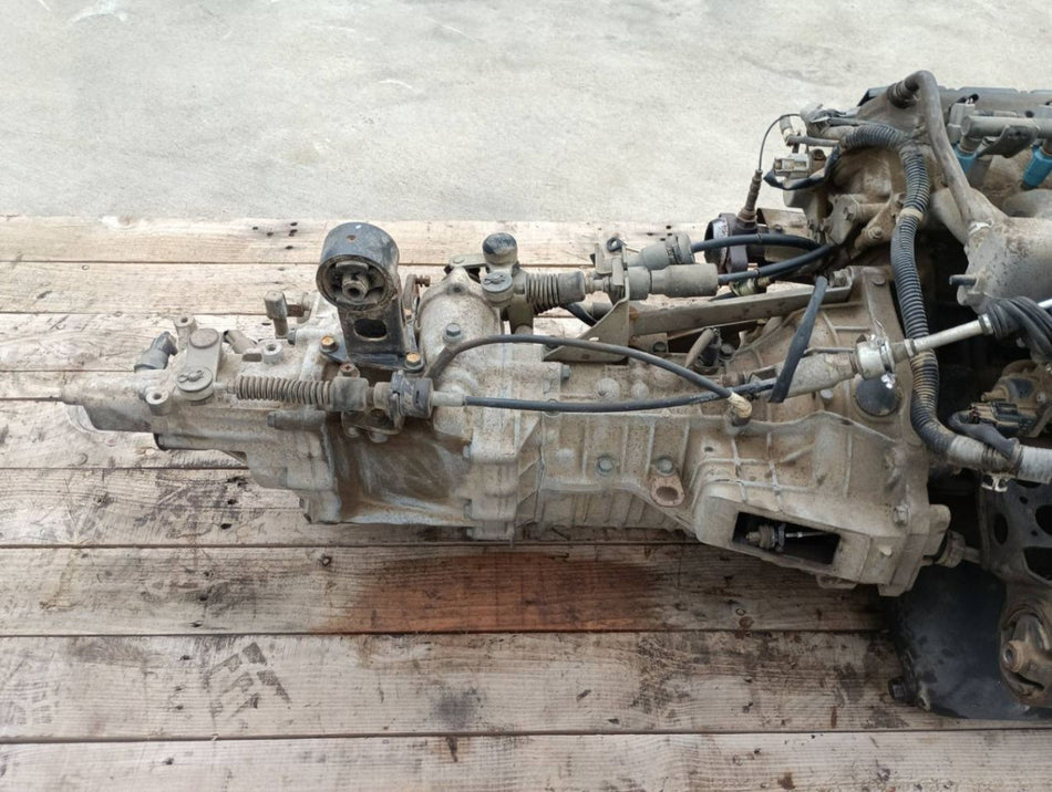 JDM SUZUKI GD-DB52T CARRY TRUCK 4WD MANUAL TRANSMISSION 72,000KM