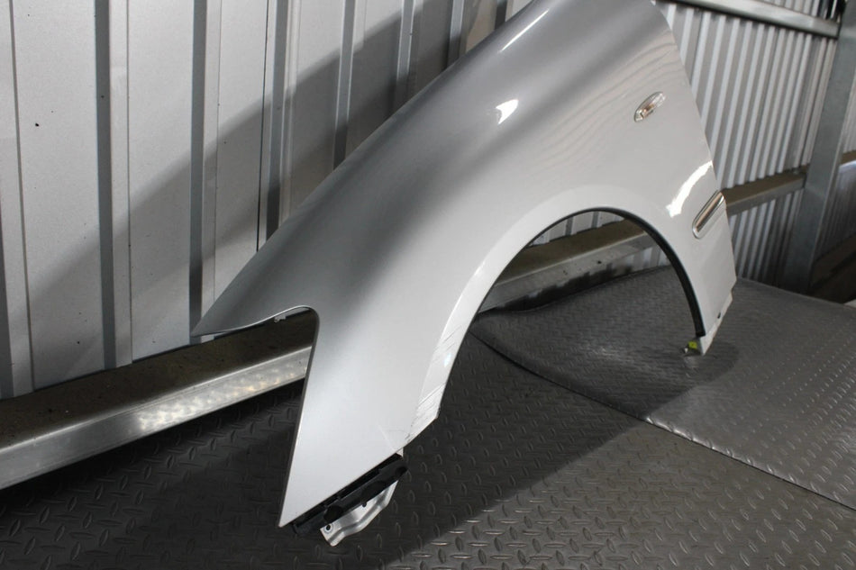 JDM TOYOTA CROWN GRS18 GRS184 OEM JDM RHD FENDER FRONT LEFT SIDE