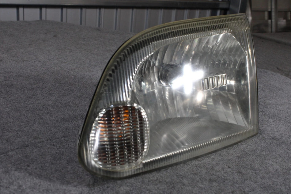 JDM TOYOTA HIACE KZH106 OEM JDM RHD HEAD LIGHT LAMP LEFT SIDE KOITO 26-90