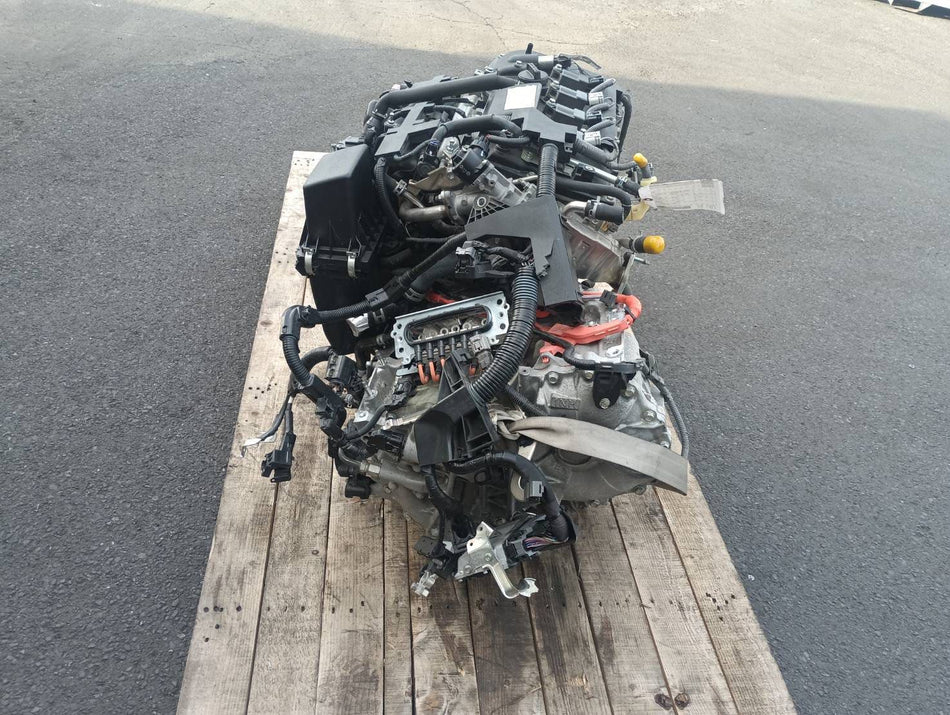 JDM TOYOTA 2015 ZVW50 PRIUS 2ZR-FXE USED ENGINE TRANSMISSION 42,115KM